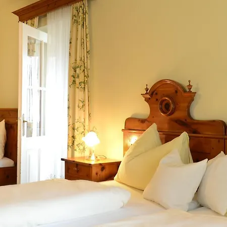 Gasthof Brandwirt Country house Gosau